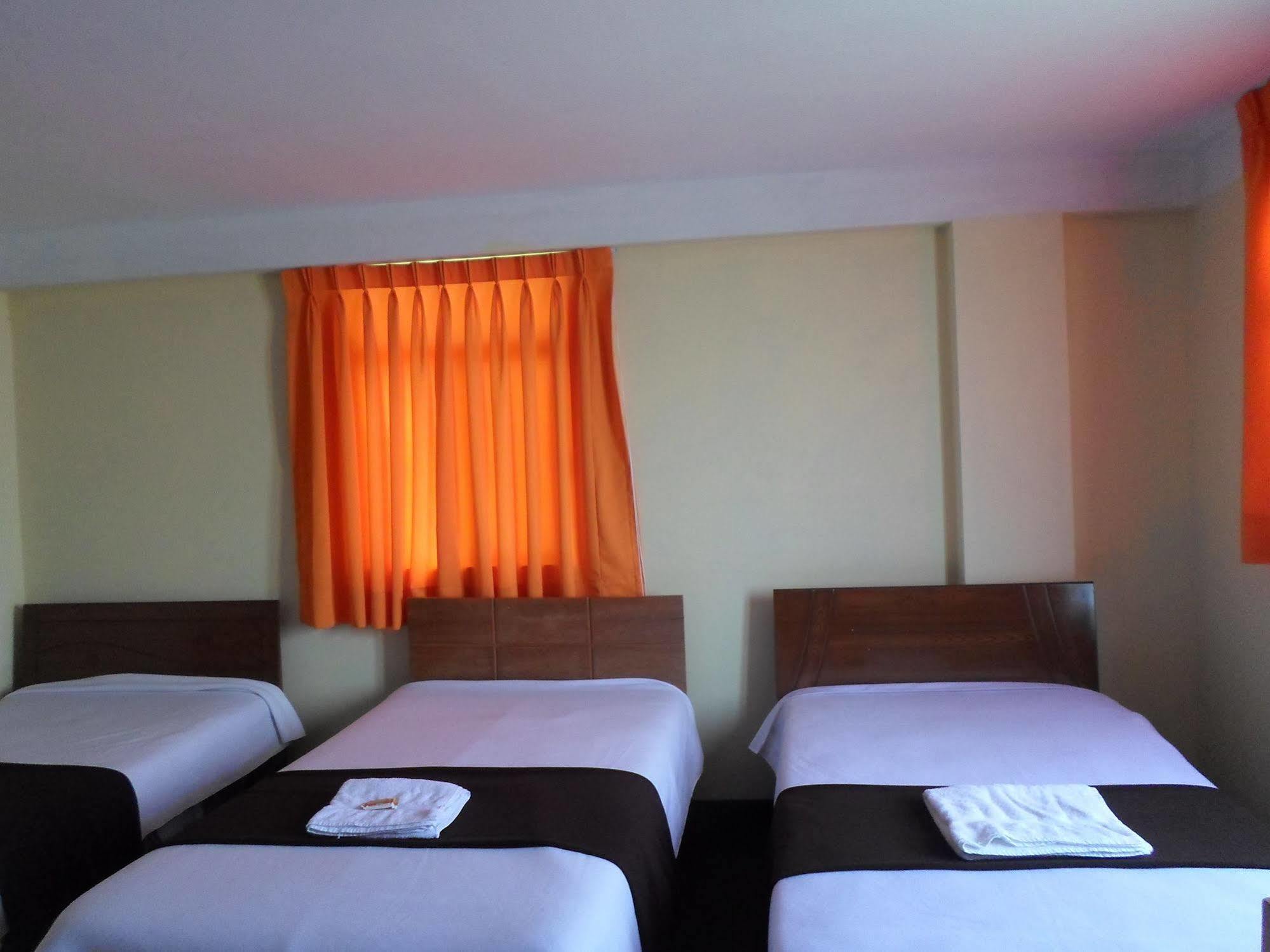 Hostal Casa Del Montanista 와라스 외부 사진